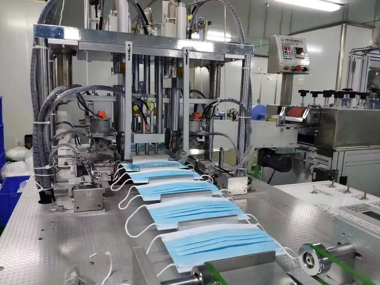 Disposable PPE sourcing for hospitals laboratories and distributors